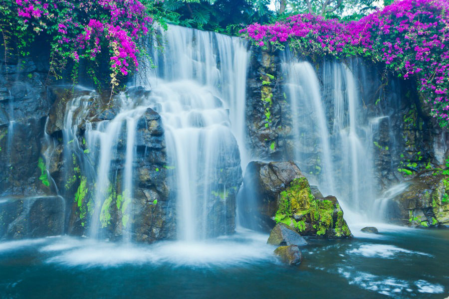 900-Beautiful-Blue-Waterfall-in-Ha-29537168