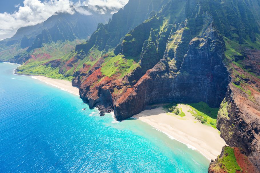 910-Na-Pali-Coast-On-Kauai-Island-51356344